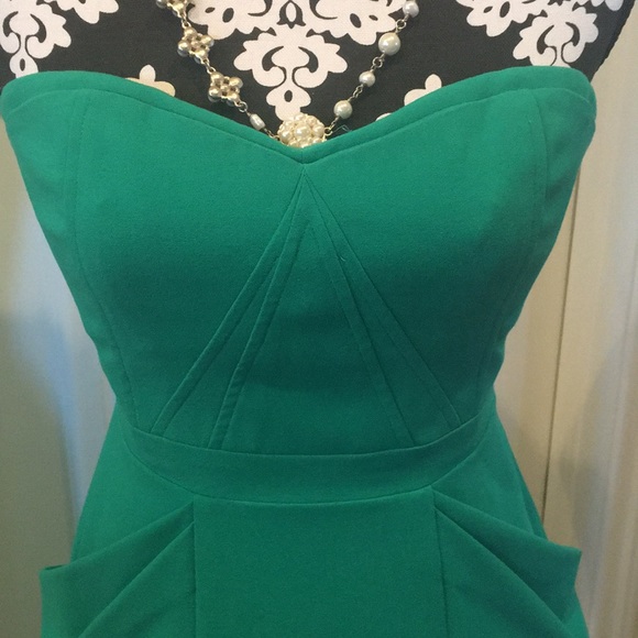 BCBGMAXAZAZRIA strapless dress - Picture 2 of 5